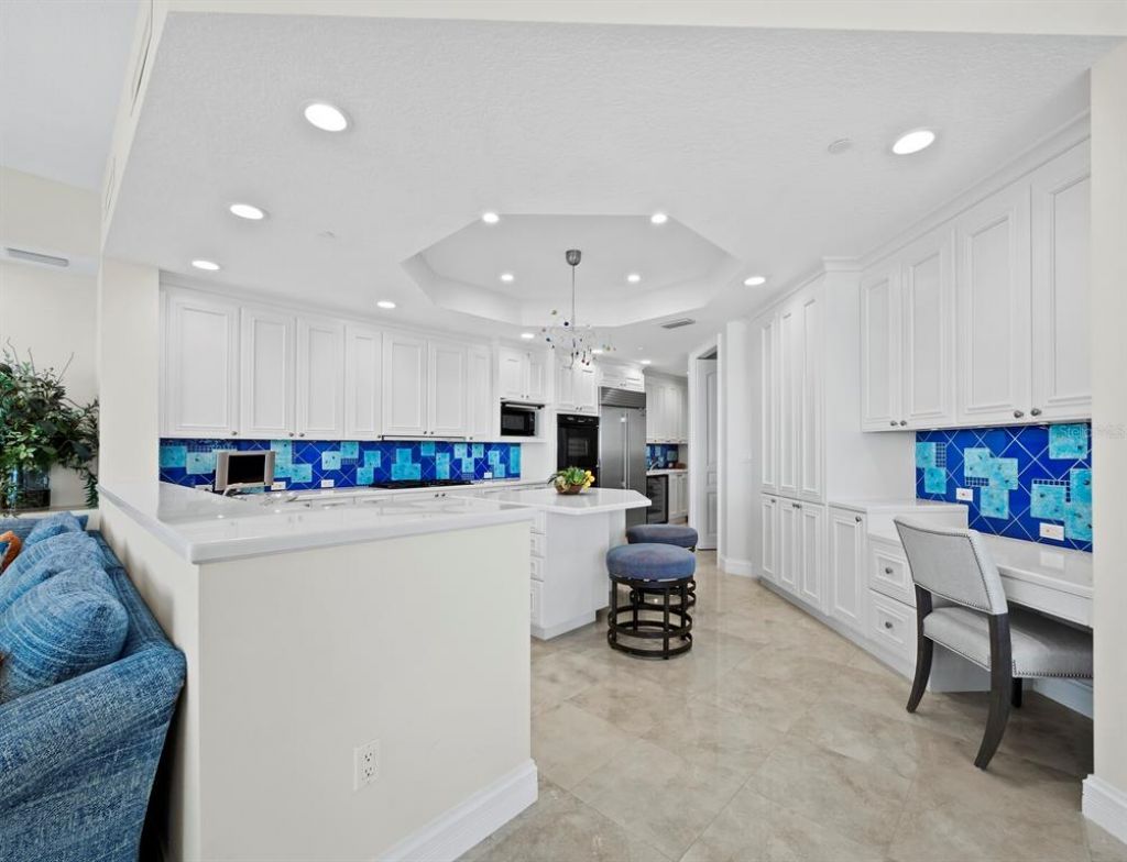 2161 Gulf Of Mexico Drive, Unit 3, Longboat Key, FL 34228 Photo