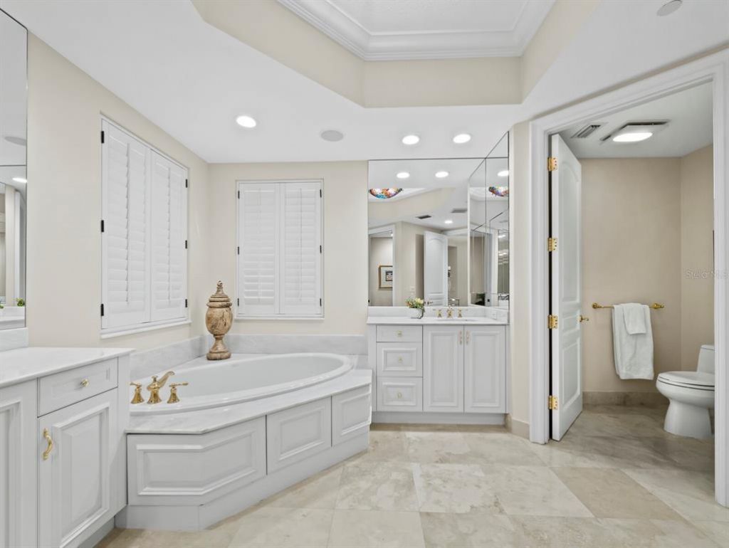 2161 Gulf Of Mexico Drive, Unit 3, Longboat Key, FL 34228 Photo