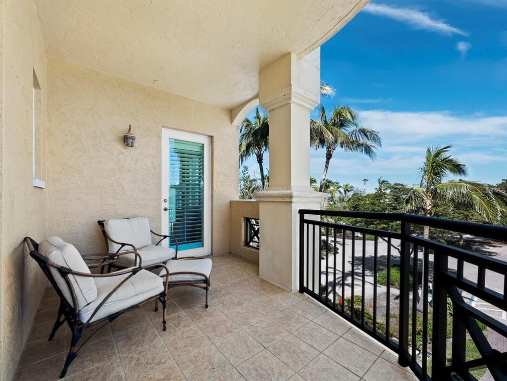 2161 Gulf Of Mexico Drive, Unit 3, Longboat Key, FL 34228 Photo