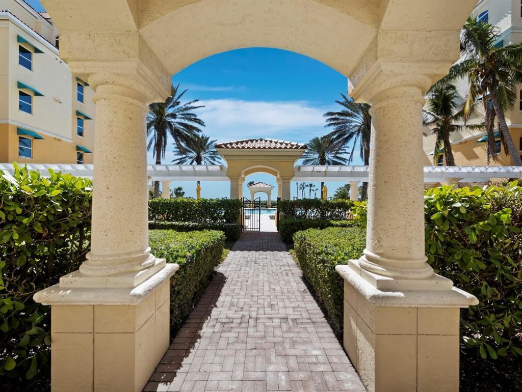 2161 Gulf Of Mexico Drive, Unit 3, Longboat Key, FL 34228 Photo