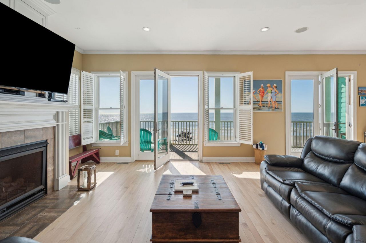 1699 E Ashley Avenue Photo 11