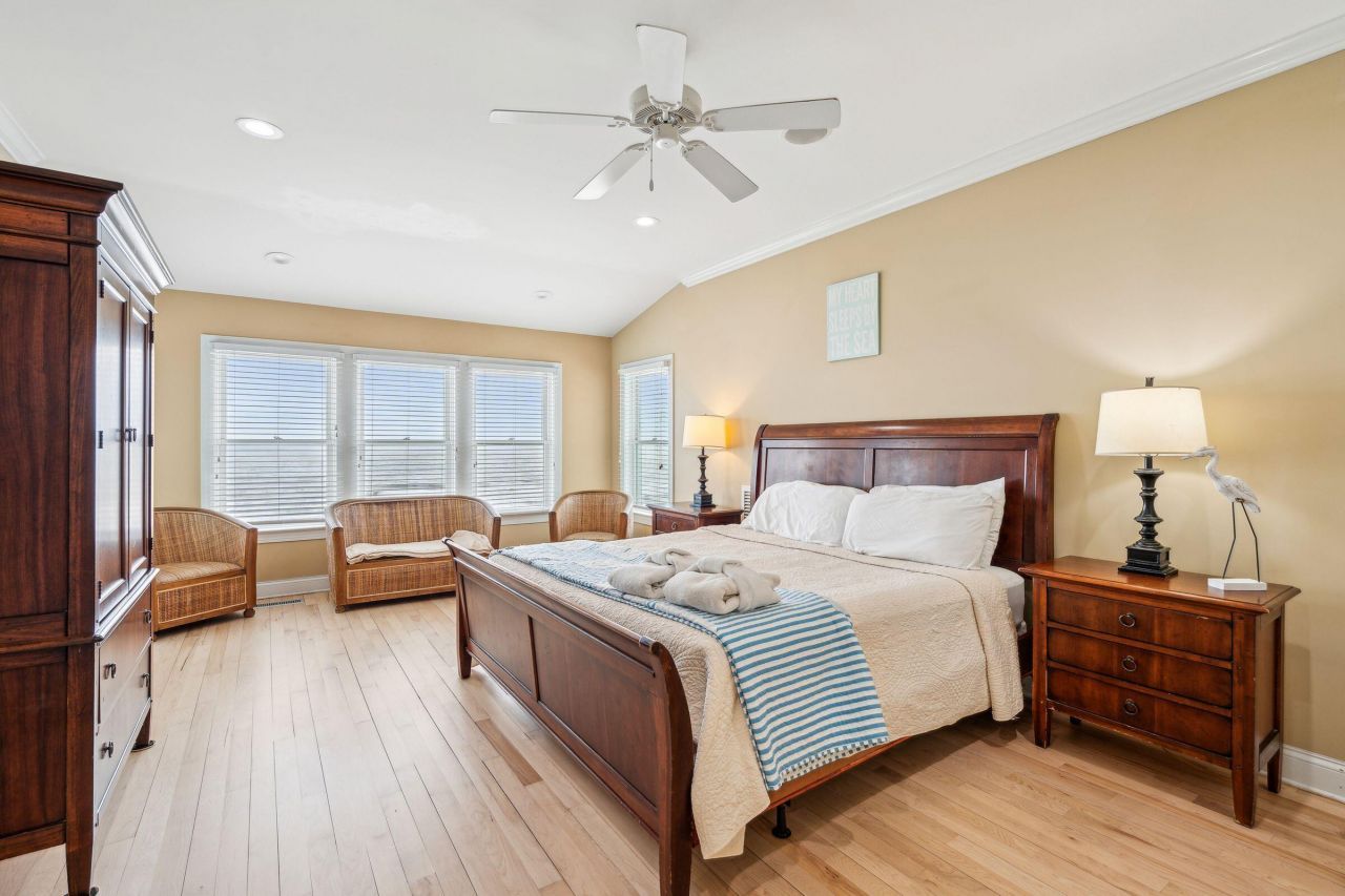 1699 E Ashley Avenue Photo 36