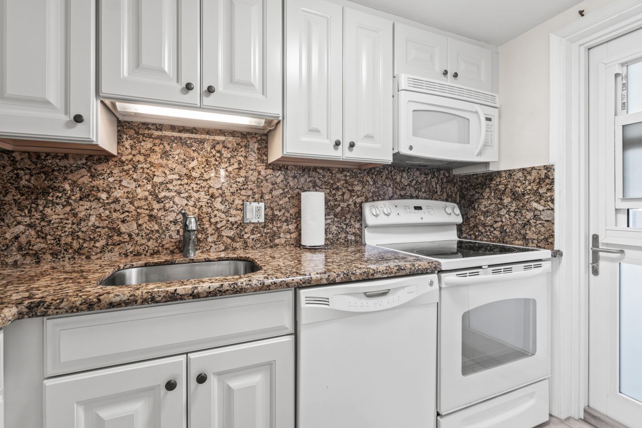 2760 S Ocean Boulevard, Unit 313, Palm Beach, FL 33480 Photo