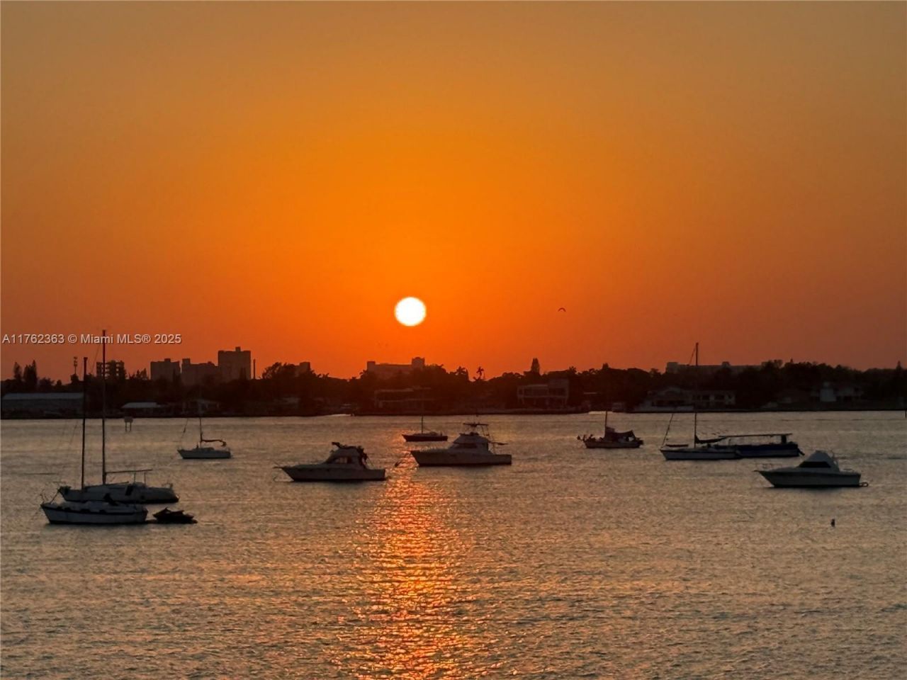 7928 West Dr, Unit 307, North Bay Village, FL 33141 Photo