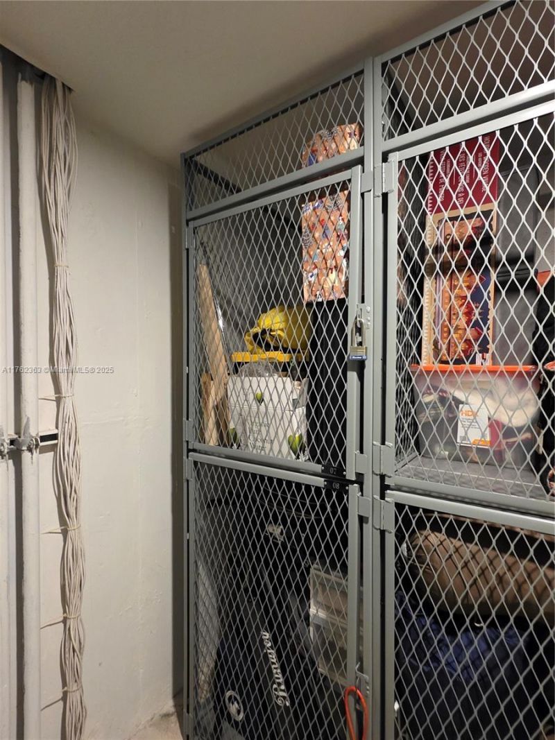 7928 West Dr, Unit 307, North Bay Village, FL 33141 Photo