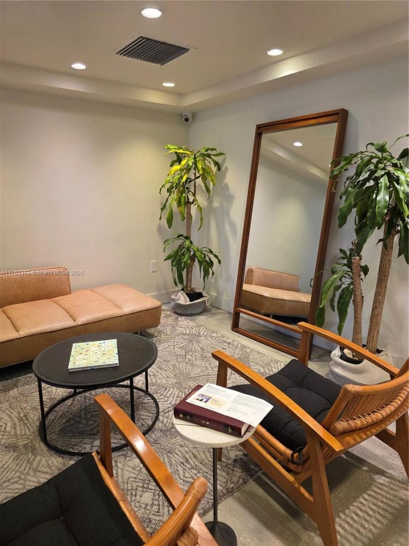 7928 West Dr, Unit 307, North Bay Village, FL 33141 Photo