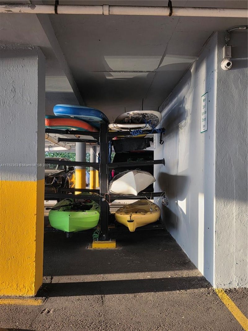 7928 West Dr, Unit 307, North Bay Village, FL 33141 Photo