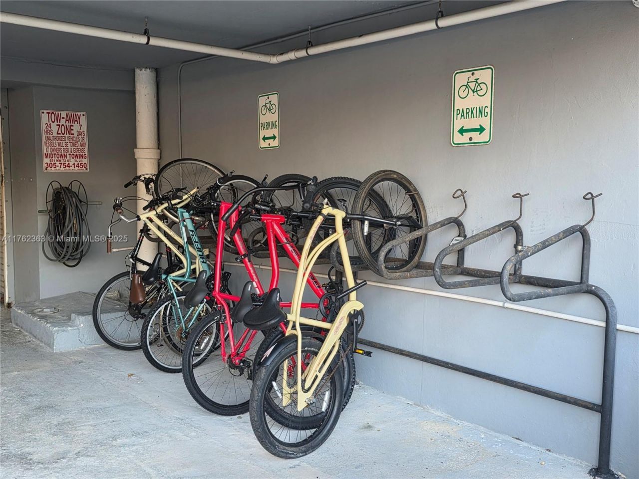 7928 West Dr, Unit 307, North Bay Village, FL 33141 Photo