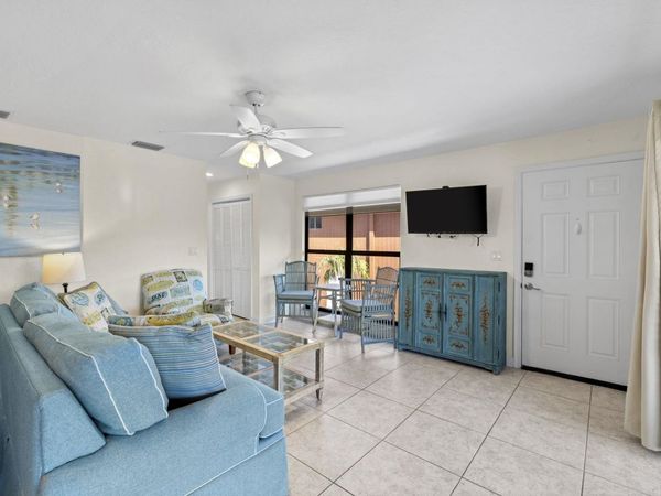 1811 Olde Middle Gulf Dr, Unit 1, Sanibel, FL 33957