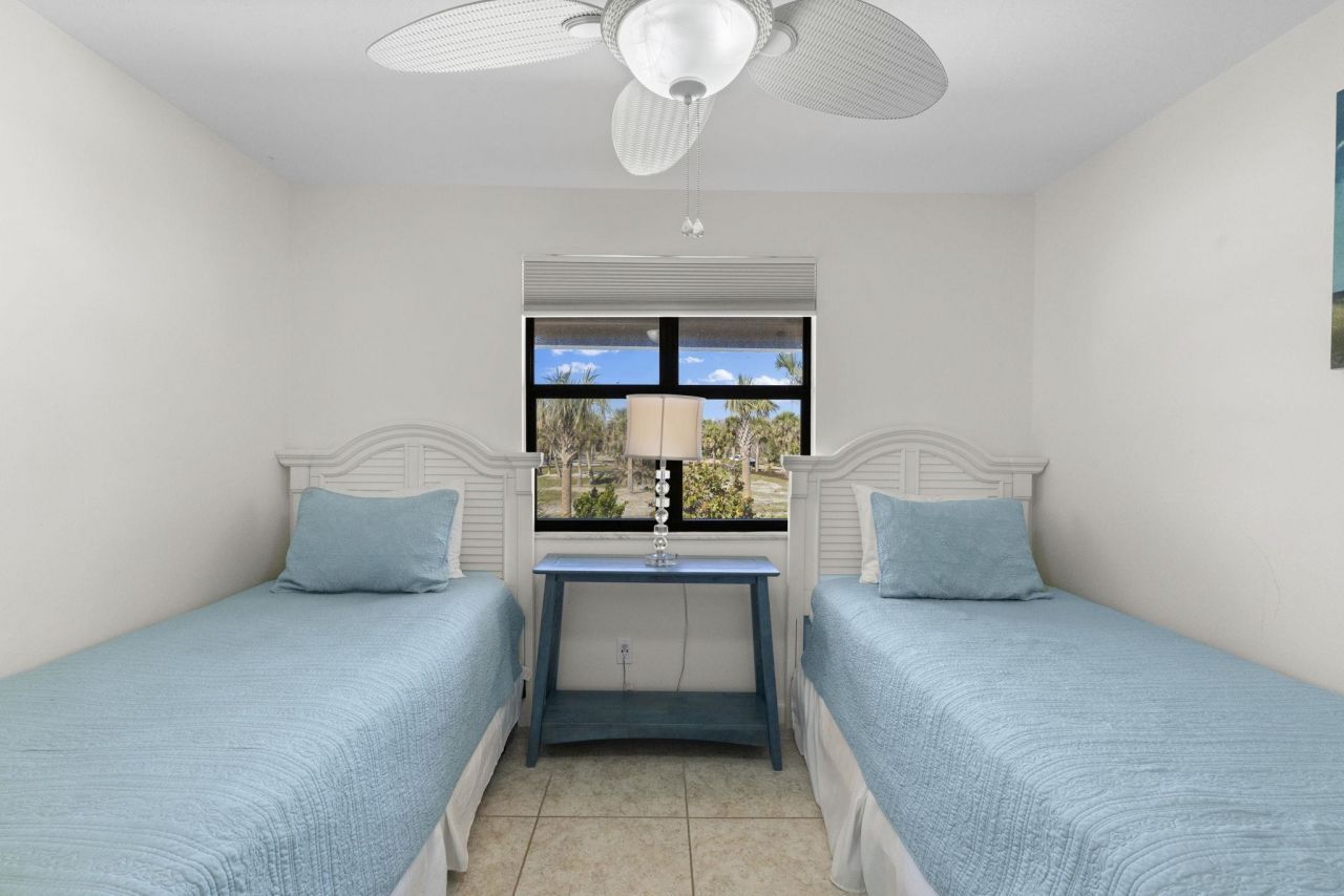 1811 Olde Middle Gulf Dr, Unit 1, Sanibel, FL 33957 Photo