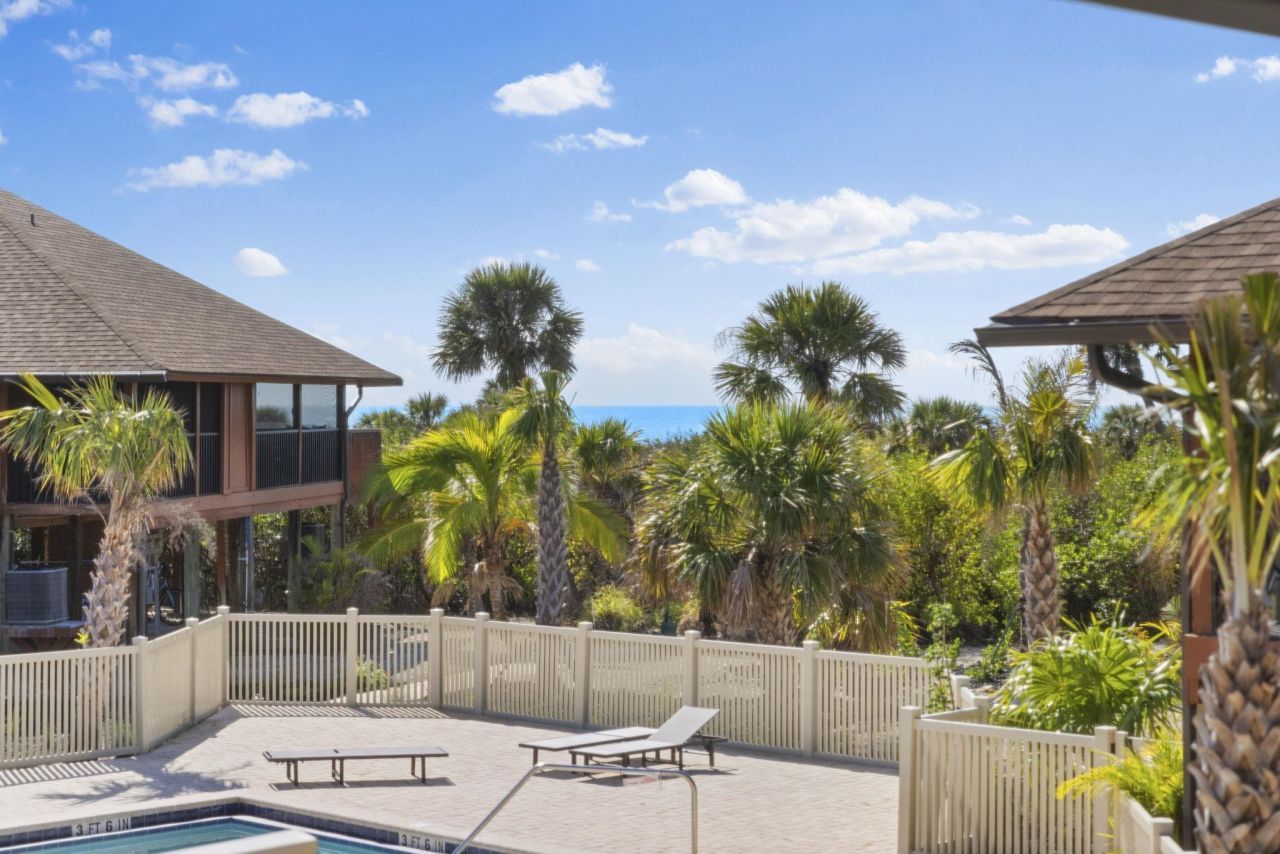 1811 Olde Middle Gulf Dr, Unit 1, Sanibel, FL 33957 Photo