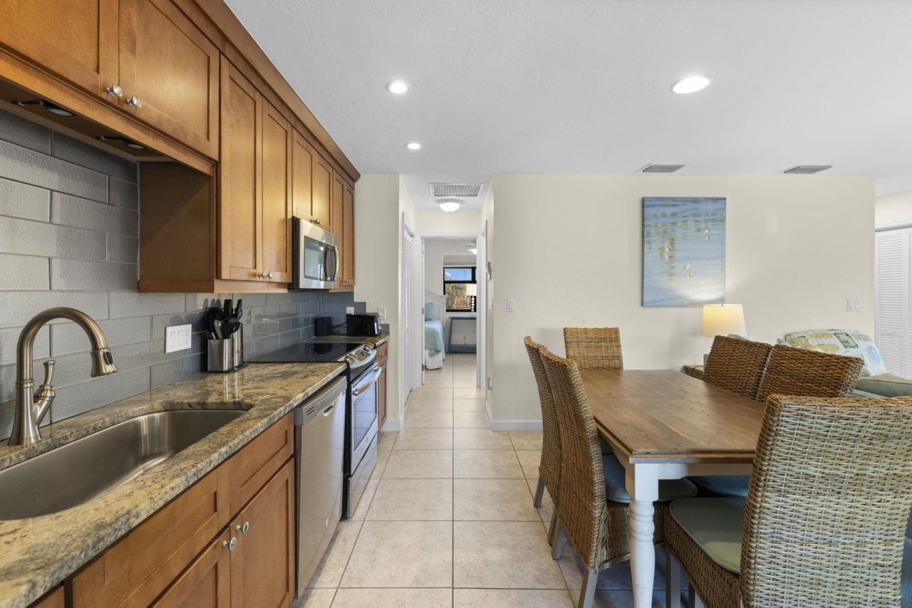 1811 Olde Middle Gulf Dr, Unit 1, Sanibel, FL 33957 Photo