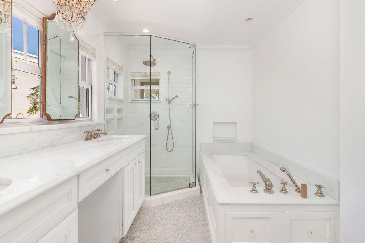 222 Greenwood Drive, West Palm Beach, FL 33405 Photo