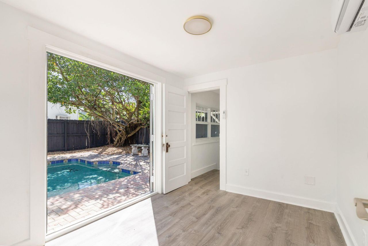 222 Greenwood Drive, West Palm Beach, FL 33405 Photo