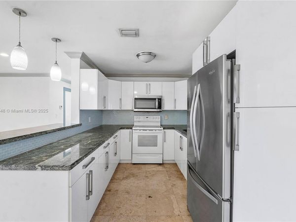 1541 SW 52nd Ave, Plantation, FL 33317