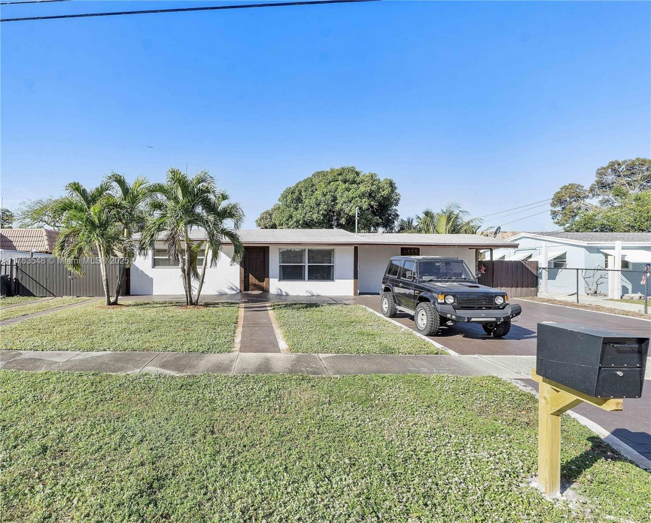 1541 SW 52nd Ave, Plantation, FL 33317 Photo