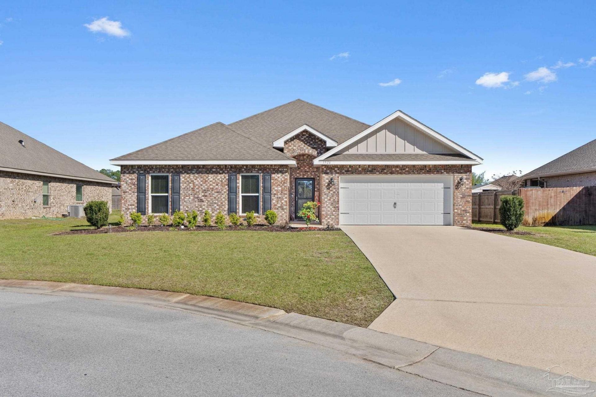 3526 Moonstone Dr, Navarre, FL 32566 Main Photo