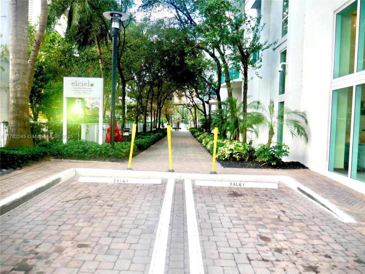 31 SE 5th St, Unit 2611, Miami, FL 33131 Photo