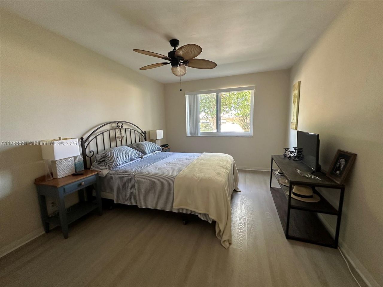 1851 NE 62nd St, Unit 504, Fort Lauderdale, FL 33308 Photo