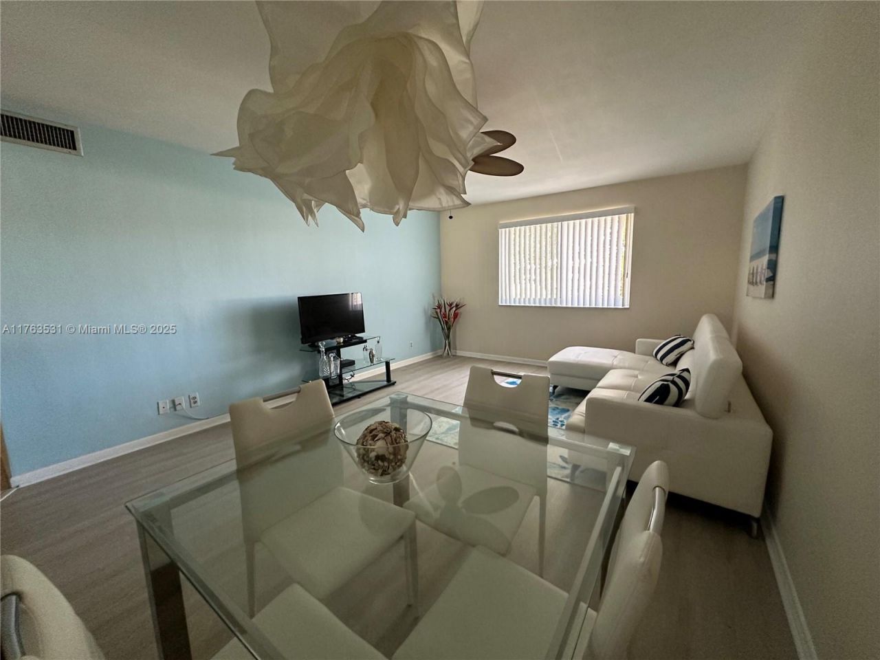 1851 NE 62nd St, Unit 504, Fort Lauderdale, FL 33308 Photo