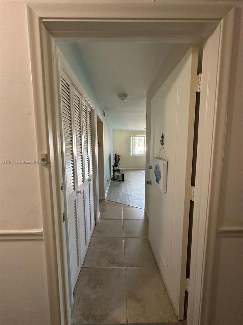1851 NE 62nd St, Unit 504, Fort Lauderdale, FL 33308 Photo