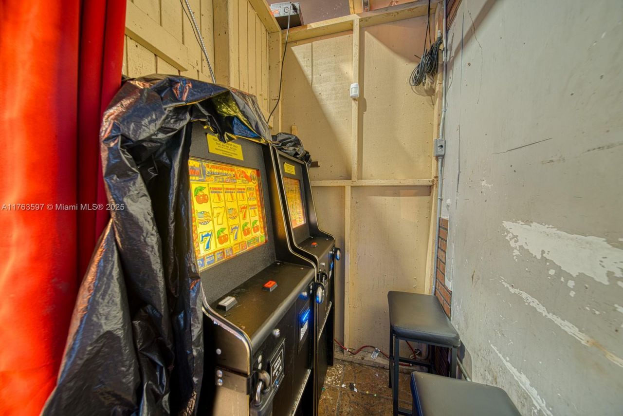 Highly Profitable Restaurant-bar For Sale On 8th , Miami, FL 33144 Photo