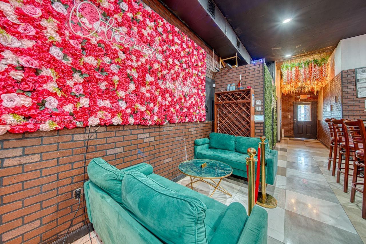 Highly Profitable Restaurant-bar For Sale On 8th , Miami, FL 33144 Photo