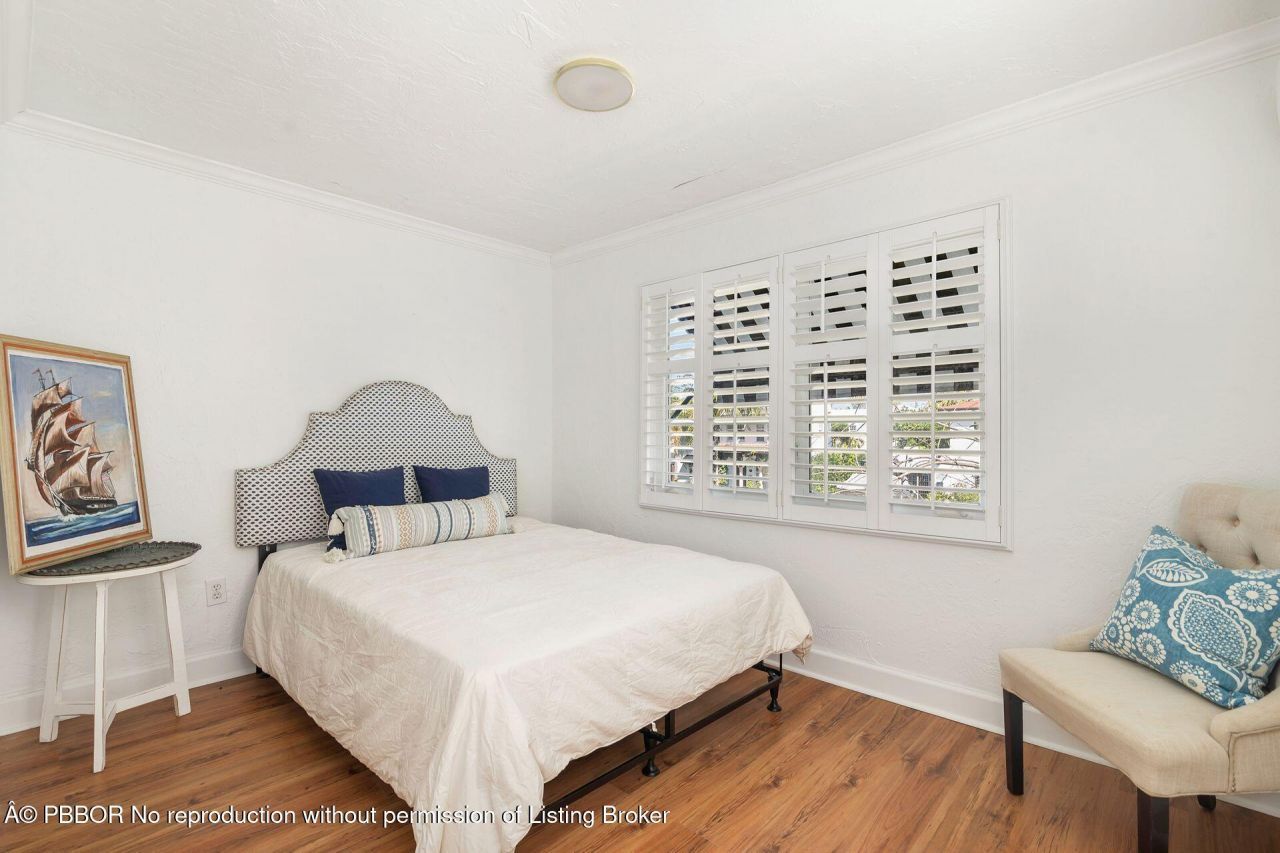 222 Greenwood Drive, West Palm Beach, FL 33405 Photo