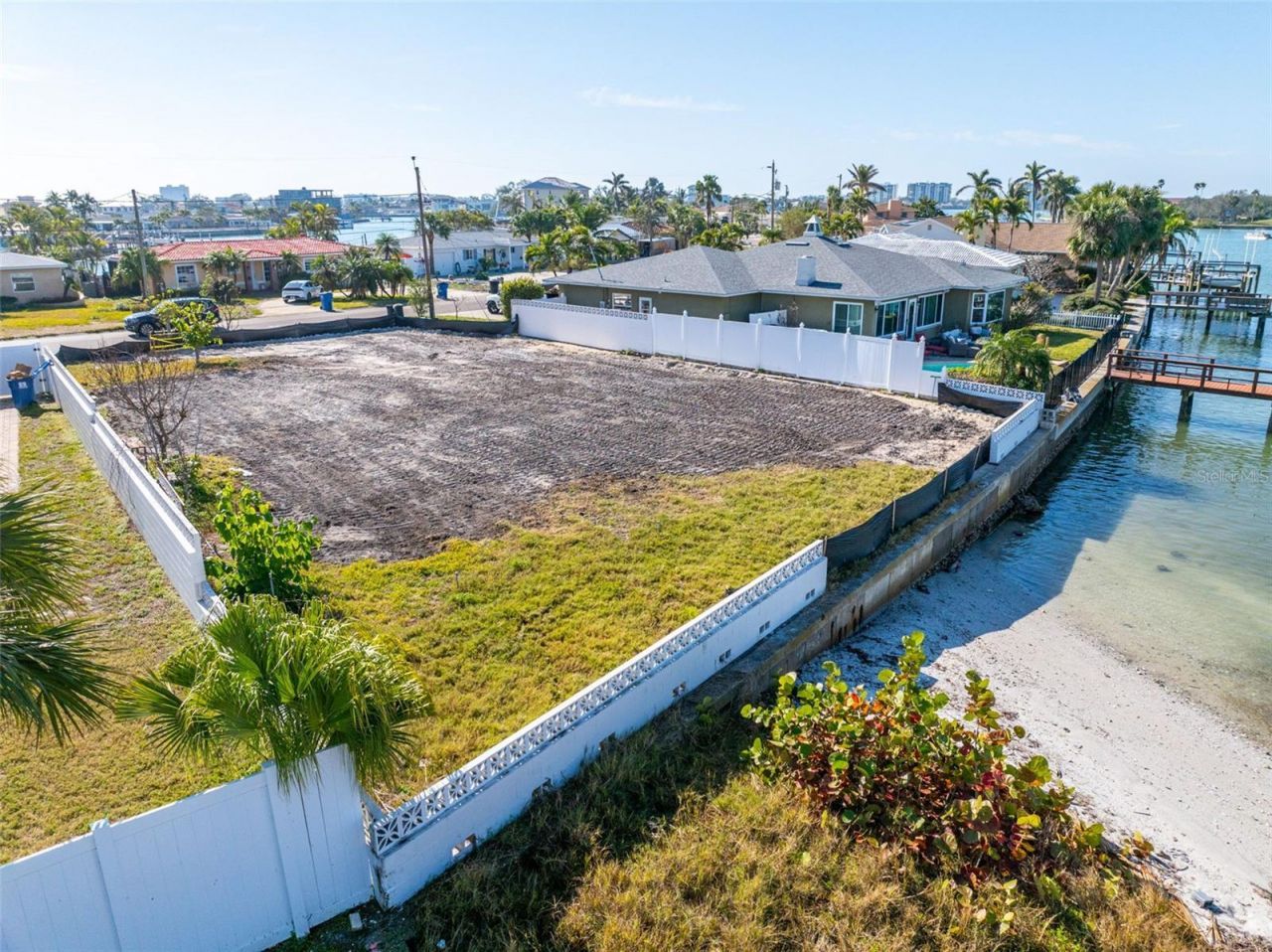 8043 Causeway Boulevard S, Saint Petersburg, FL 33707 Photo