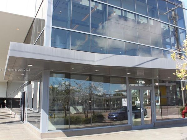 19790 W Dixie Hwy, Unit 403, Aventura, FL 33180
