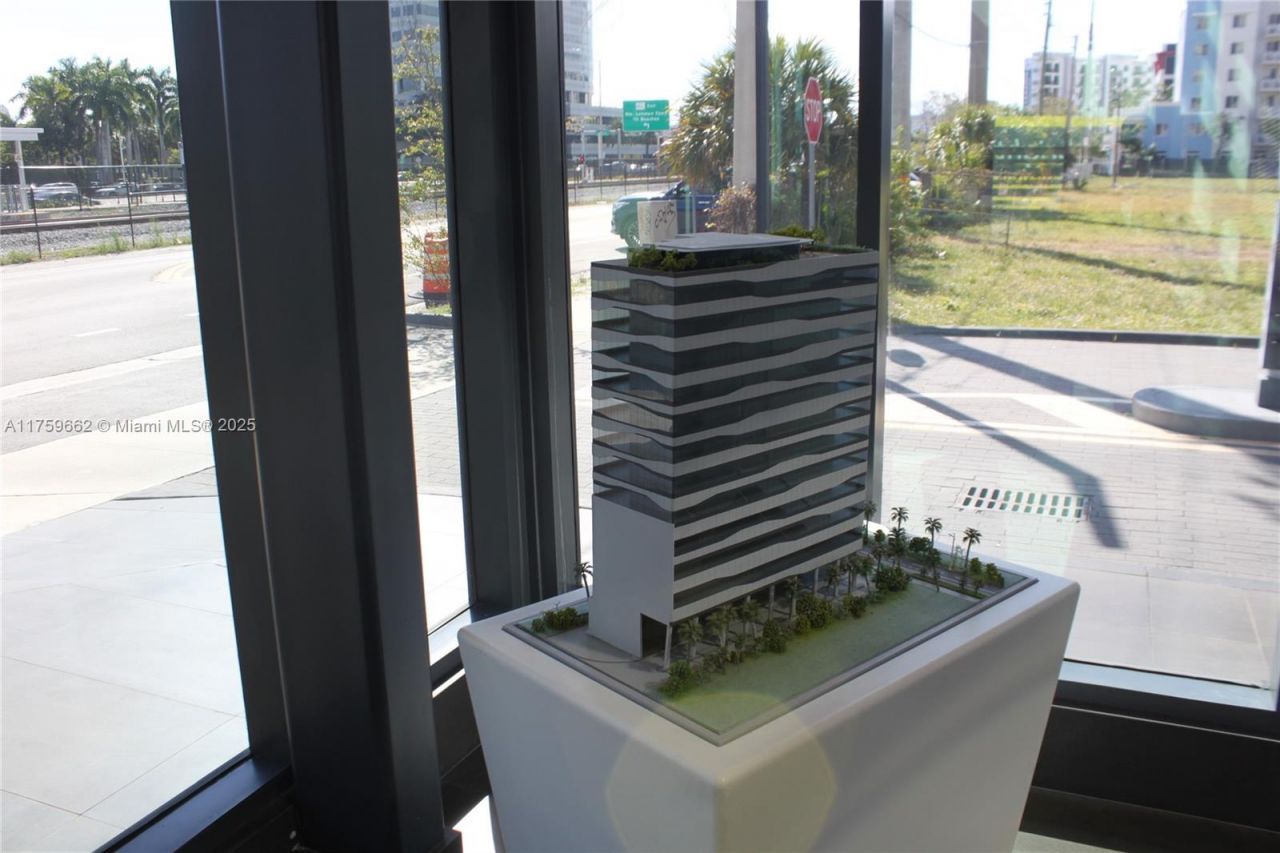 19790 W Dixie Hwy, Unit 403, Aventura, FL 33180 Photo