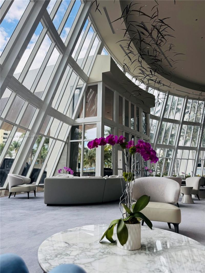 1830 S Ocean Dr, Unit 3707, Hallandale Beach, FL 33009 Photo