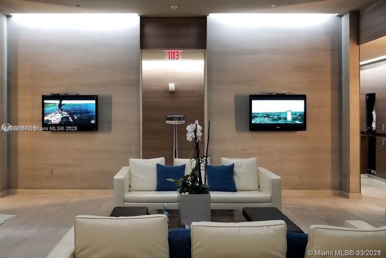 1830 S Ocean Dr, Unit 3707, Hallandale Beach, FL 33009 Photo