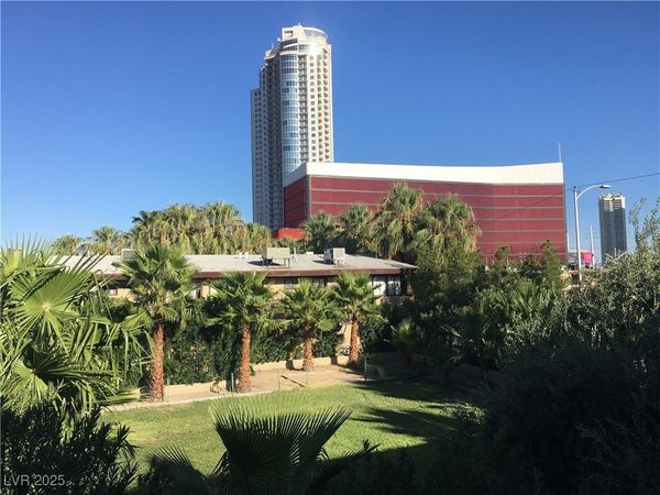 308 W Cincinnati Avenue, Unit 8, Las Vegas, NV 89102