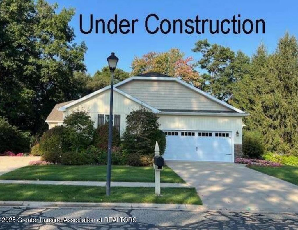 15250 Mulligan Drive, Bath, MI 48808 Main Photo