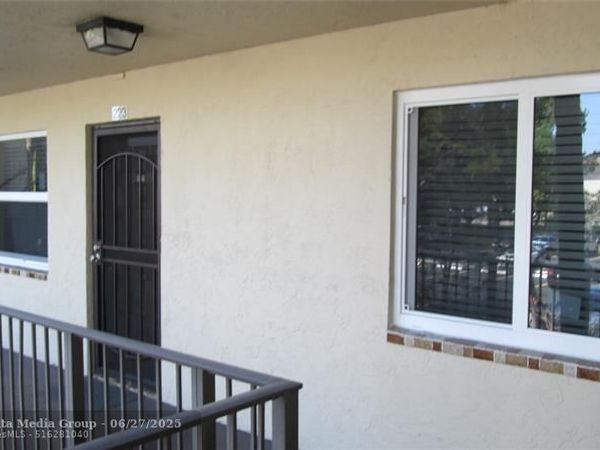 3321 NW 47th Terrace, Unit 223, Lauderdale Lakes, FL 33319