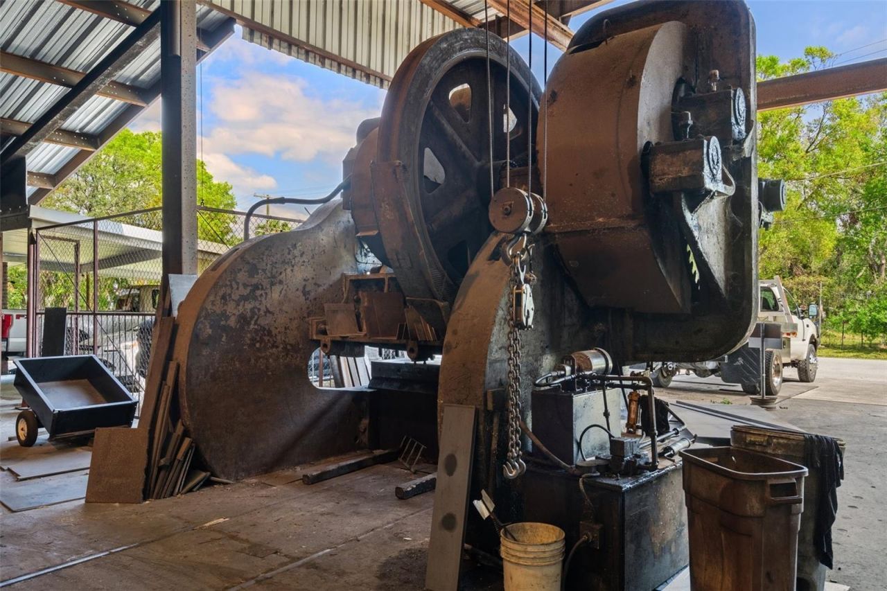 5912 E Broadway Avenue, Tampa, FL 33619 Photo