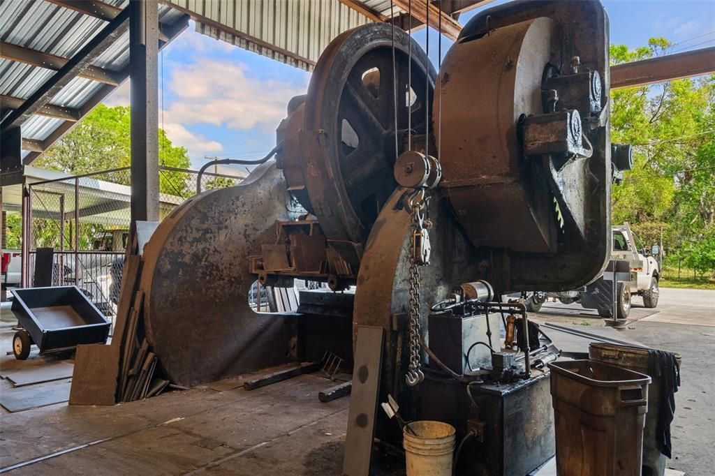 5912 E Broadway Avenue, Tampa, FL 33619 Photo