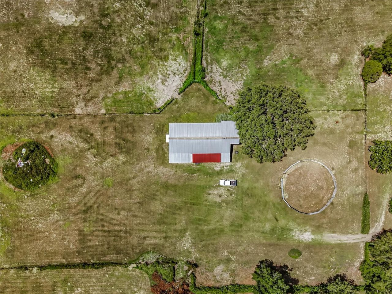 41204 Emeralda Island Road, Leesburg, FL 34788 Photo