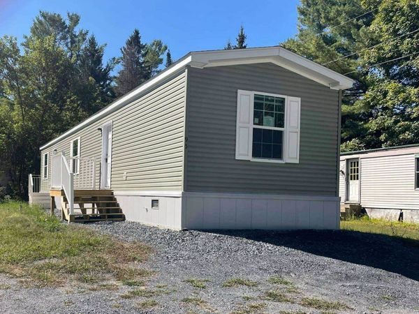 95 3rd Street, St. Johnsbury, VT 05819