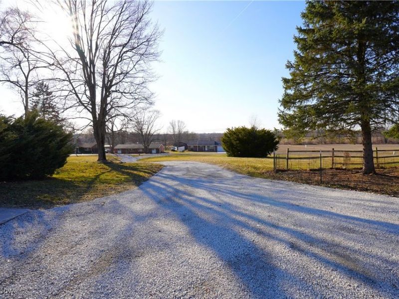 3390 Meese Road NE, Louisville, OH 44641 Photo 17