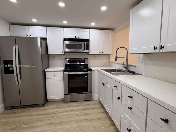 7950 W Mcnab Rd, Unit 102, Tamarac, FL 33321