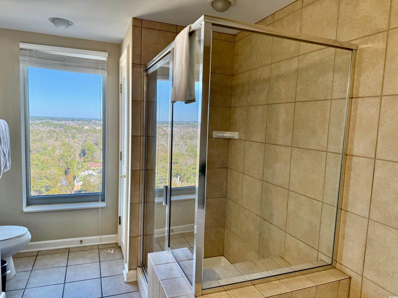 9994 Beach Club Dr. Photo 24