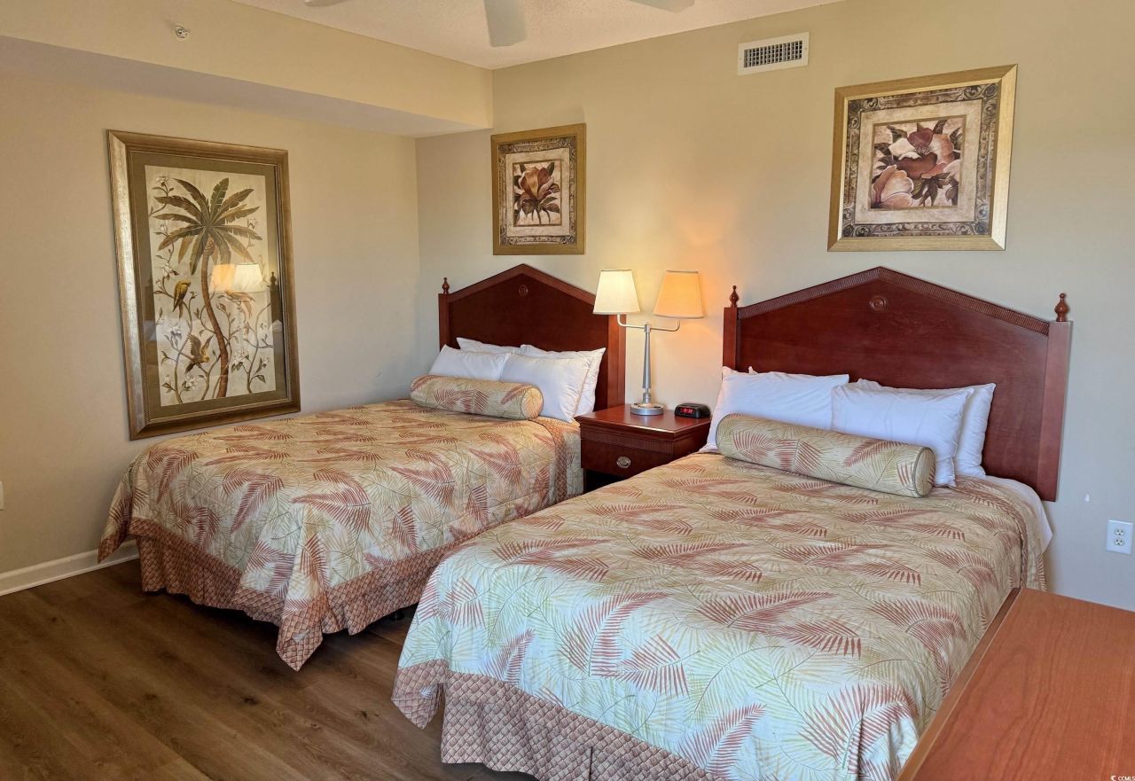 9994 Beach Club Dr. Photo 30