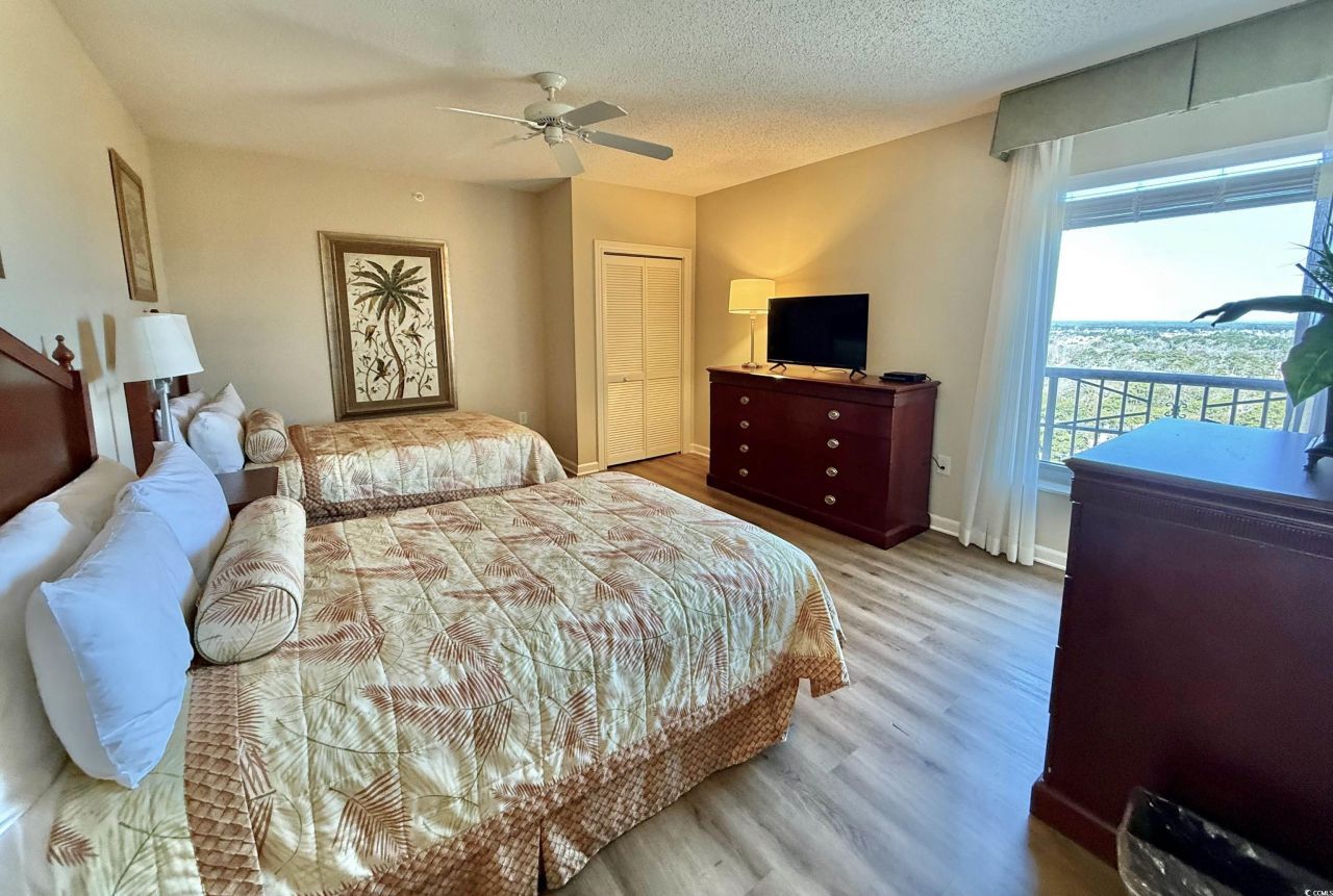 9994 Beach Club Dr. Photo 33