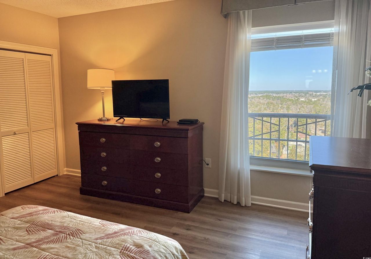 9994 Beach Club Dr. Photo 34