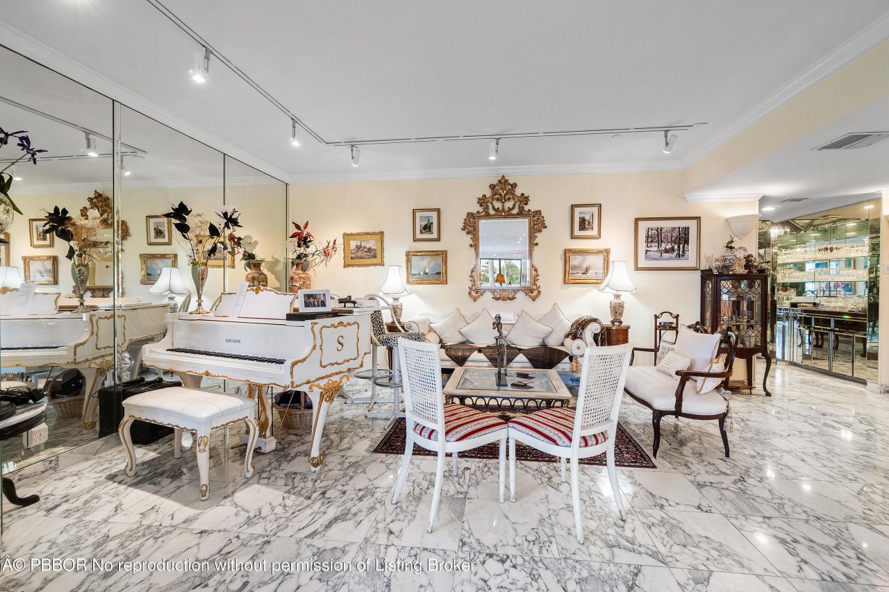 150 Bradley Place, Unit 101, Palm Beach, FL 33480 Photo