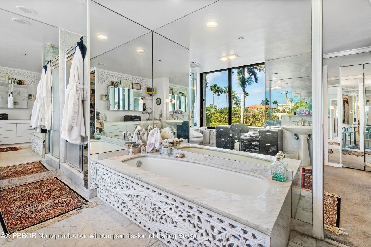 150 Bradley Place, Unit 101, Palm Beach, FL 33480 Photo