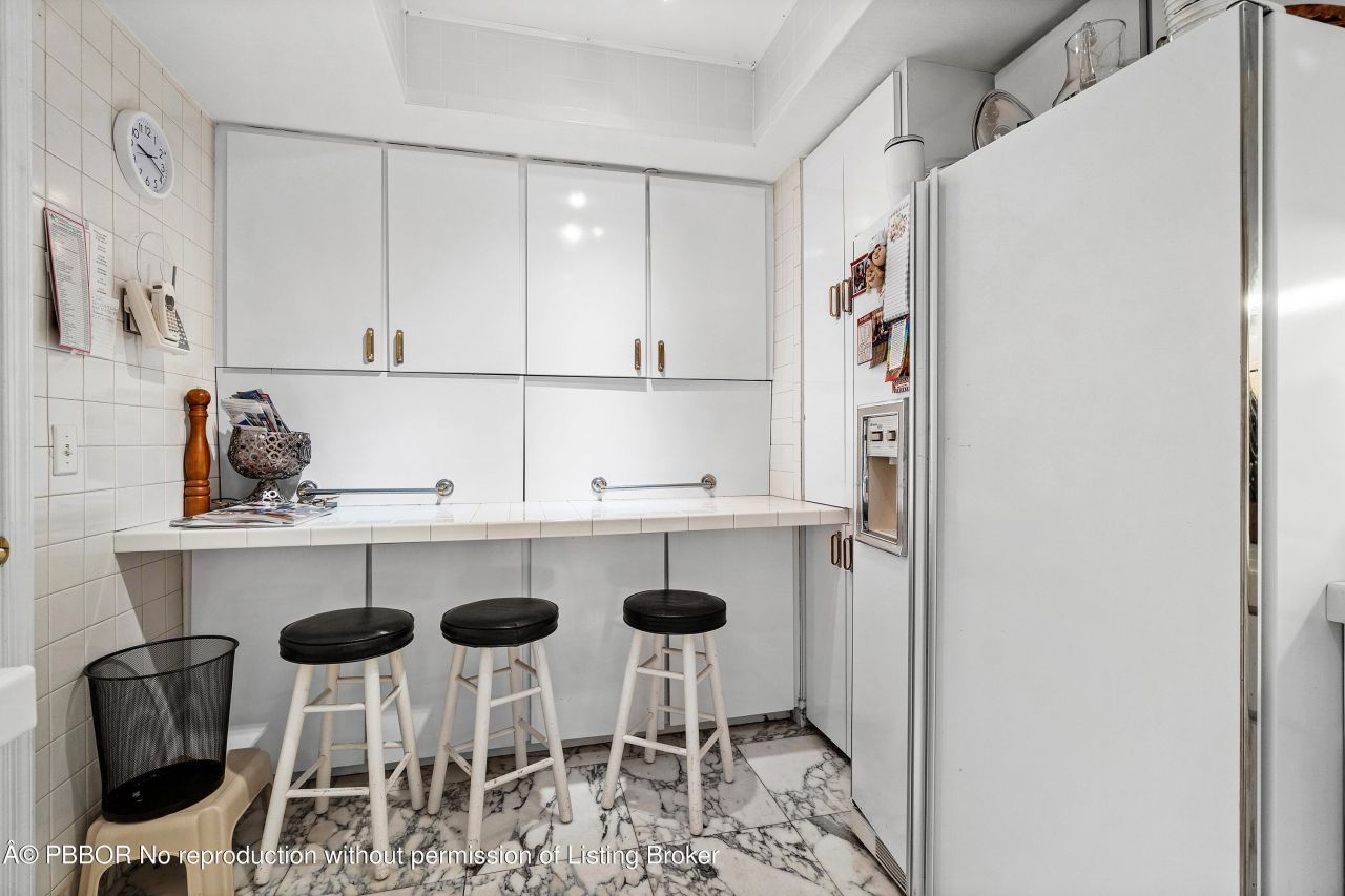 150 Bradley Place, Unit 101, Palm Beach, FL 33480 Photo