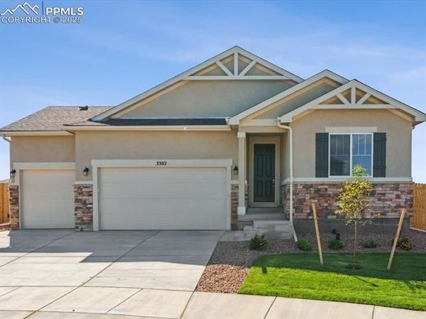 3302 Bella Notte Drive, Pueblo, CO 81001